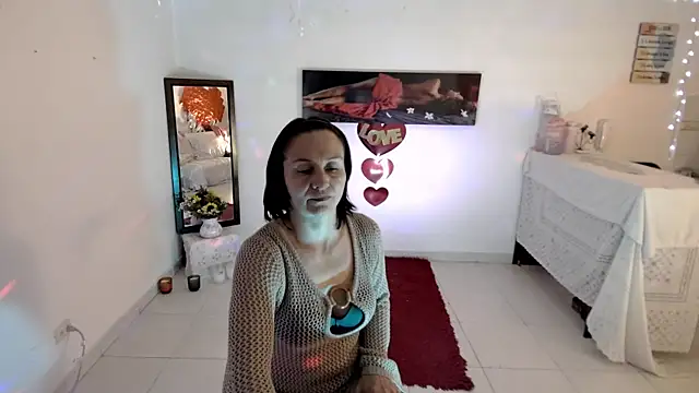 lollita 23  online show from June 17, 7:15 pm