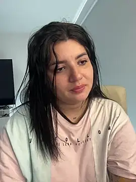 horny roomiess online show from January 17, 9:06 pm