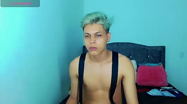Snapshot of Liamscott_ chatting on January 28, 2:53 am Liamscott online show from January 28, 2:53 am