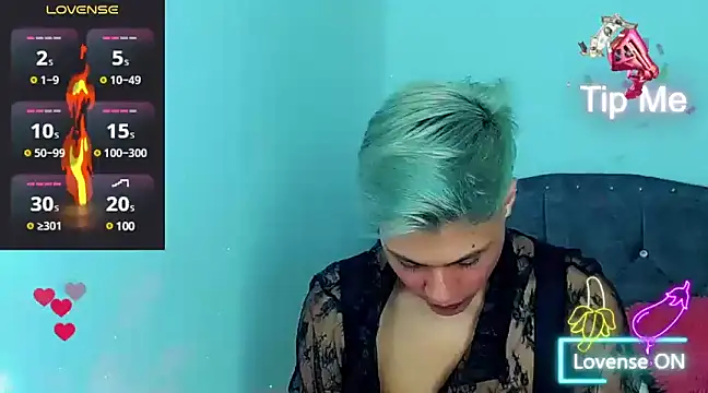 Snapshot of Liamscott_ chatting on February 3, 2:03 am Liamscott online show from February 3, 2:03 am