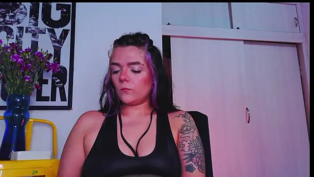 purple em69 online show from February 22, 9:24 pm