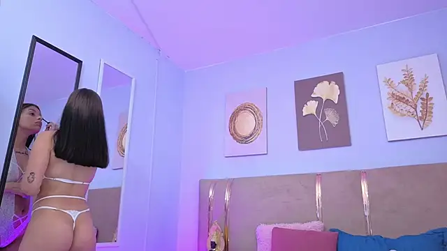 sarah cruzz  online show from November 22, 11:37 pm