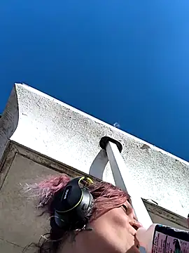 Snapshot of renegade_vyxxen chatting on March 9, 11:20 pm renegade vyxxen online show from March 9, 11:20 pm