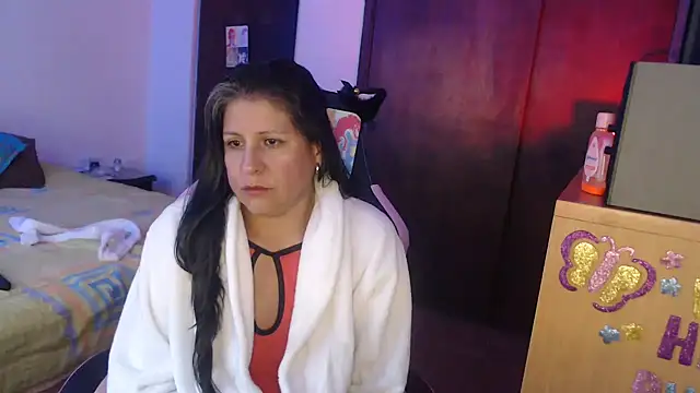 LucifernandaSw online show from May 13, 12:46 pm