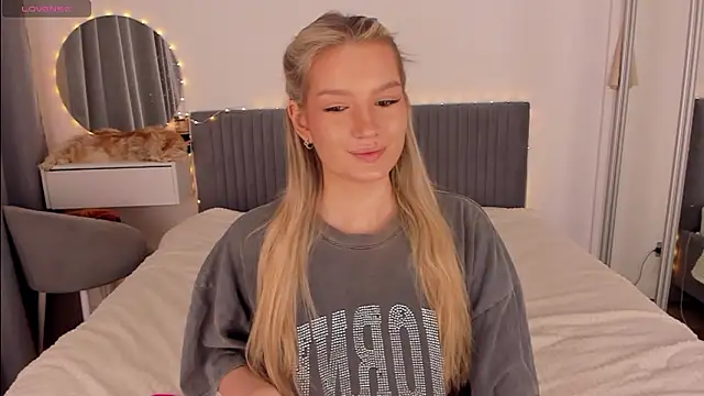 Snapshot of CassieRayss chatting on February 22, 11:31 am CassieRayss online show from February 22, 11:31 am