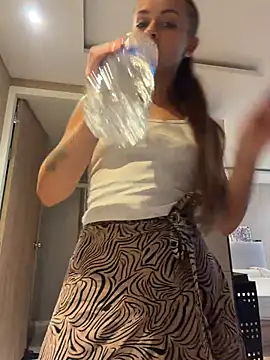 AngelinaTeller online show from February 18, 1:12 am