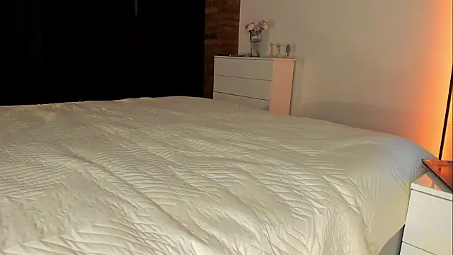 Snapshot of Rachel_Rey chatting on February 25, 6:39 pm Rachel Rey online show from February 25, 6:39 pm