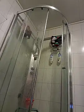 Snapshot of Machoviking1 chatting on September 17, 6:26 am Machoviking1 online show from September 17, 6:26 am