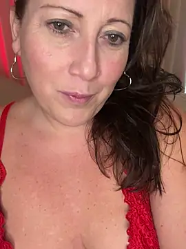 xsexycurvymilf online show from February 14, 12:03 pm