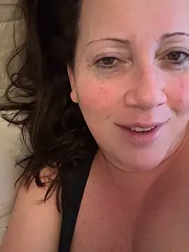 xsexycurvymilf online show from March 5, 6:44 am