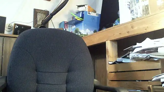 Snapshot of handsomeguy0729 chatting on October 17, 11:51 pm handsomeguy0729 online show from October 17, 11:51 pm