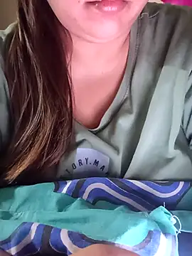 Snapshot of _Redwine_ chatting on September 18, 8:00 pm Redwine online show from September 18, 8:00 pm