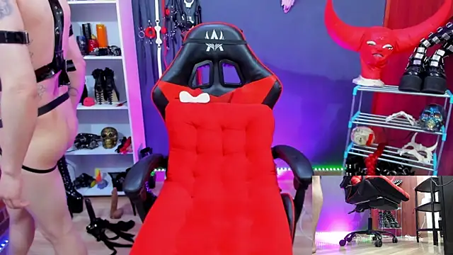 daven56 online show from February 2, 1:43 pm