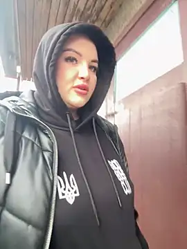 leila beayte  online show from March 16, 12:55 pm