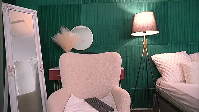 HaileyMoonn online show from November 12, 3:40 am