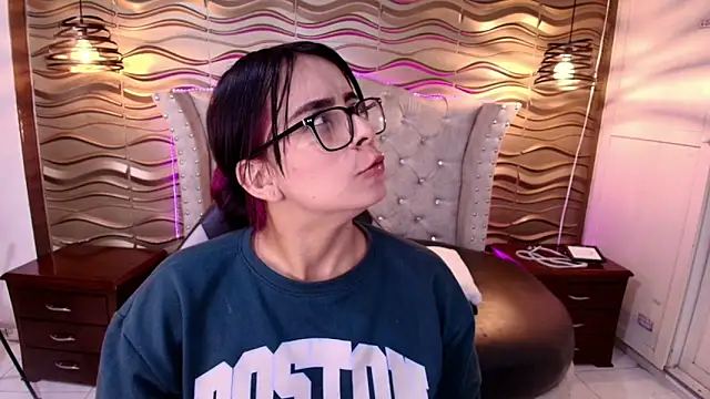 Andreita Jones online show from February 17, 12:01 pm