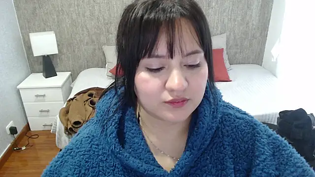 dannarossy  online show from January 17, 11:17 am