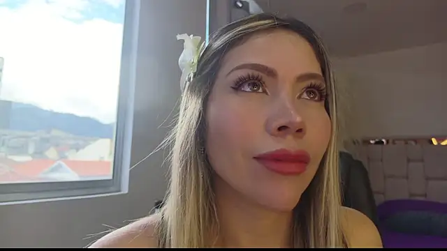 Snapshot of Ammy_Castro chatting on February 17, 9:32 pm Ammy Castro online show from February 17, 9:32 pm