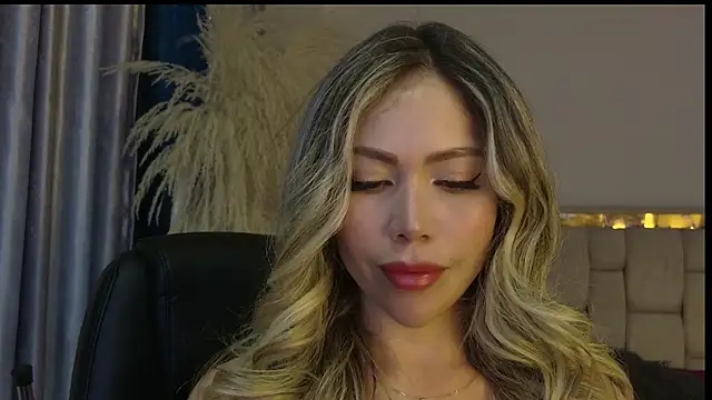 Snapshot of Ammy_Castro chatting on February 26, 9:14 pm Ammy Castro online show from February 26, 9:14 pm