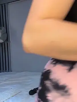 Victoria-And1 online show from December 7, 7:32 pm