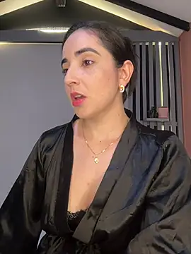 Victoria-And1 online show from December 13, 1:59 am