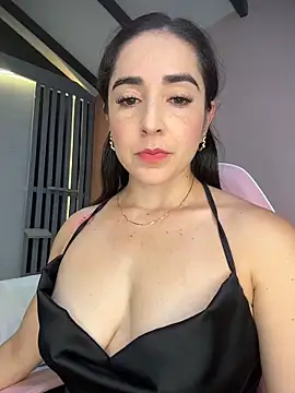 Victoria-And1 online show from April 4, 1:26 am