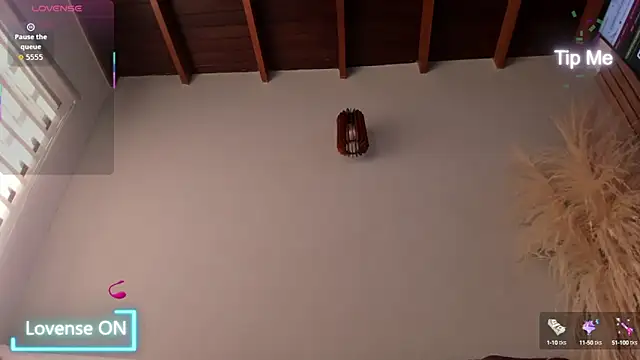 neo dimou  online show from October 2, 11:39 am