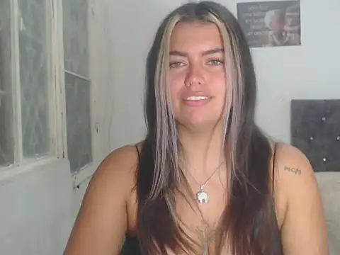 sweetkitty 16 online show from October 18, 3:42 am