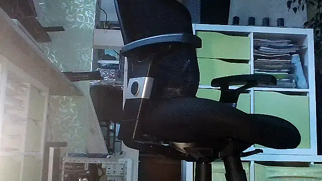 boy-nude online show from October 28, 7:45 am