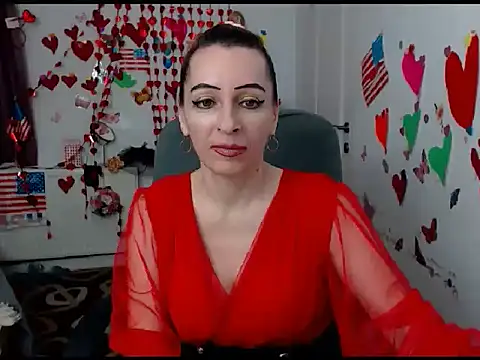 EvelynAngell online show from February 3, 7:18 am