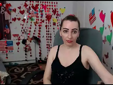 EvelynAngell online show from February 5, 11:44 am