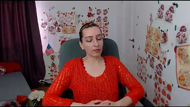 EvelynAngell online show from September 15, 6:02 am