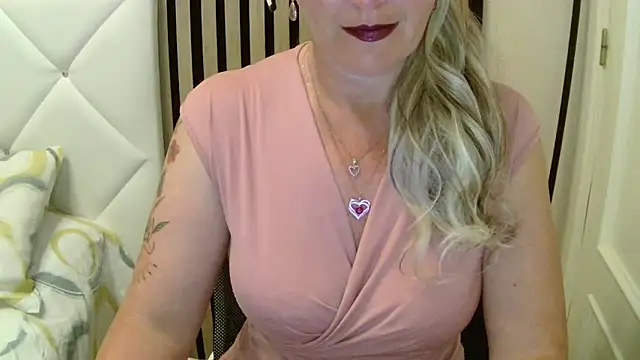 xxNoeliaxx online show from February 27, 7:52 am