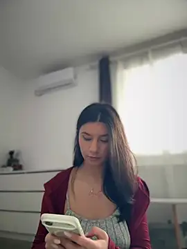 Snapshot of Simply_the_best chatting on January 16, 1:15 pm Simply the best online show from January 16, 1:15 pm