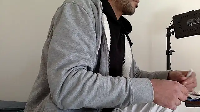 molozeb online show from October 18, 10:49 am