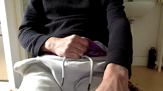 molozeb online show from November 25, 10:15 am