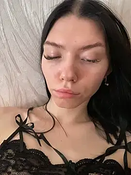 Lisaaa Alisa online show from February 3, 4:04 am