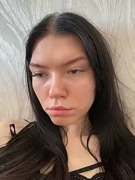 Lisaaa Alisa online show from February 3, 8:35 am