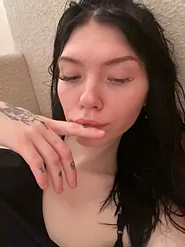 Lisaaa Alisa online show from February 4, 3:22 am