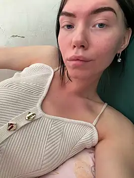 Lisaaa Alisa online show from March 20, 4:06 am