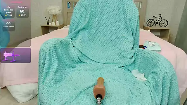 oliviiaa online show from September 19, 12:12 am