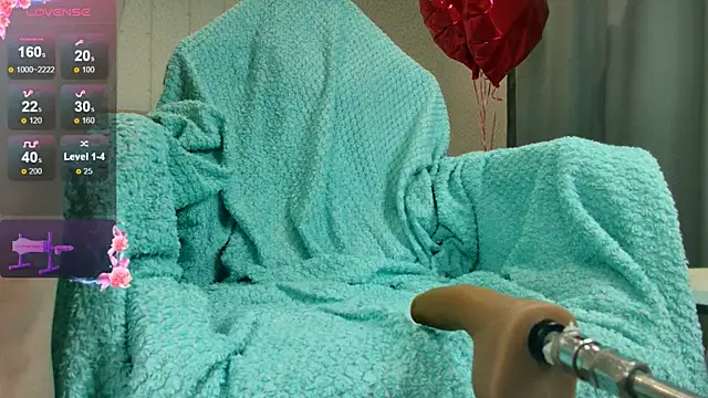 Snapshot of oliviiaa chatting on March 18, 12:14 am oliviiaa online show from March 18, 12:14 am