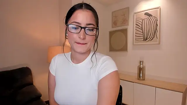 DominiqueVega online show from January 15, 8:45 pm