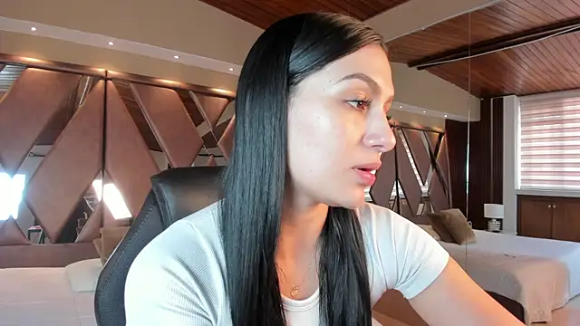 carina rossi online show from October 2, 12:45 pm