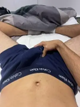 h0rnyguy001 online show from October 18, 7:25 pm