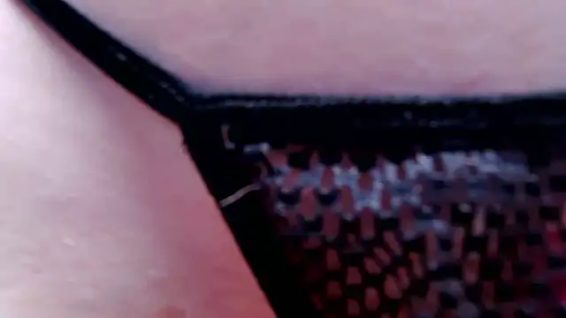 caarlywhitee online show from October 16, 1:50 am