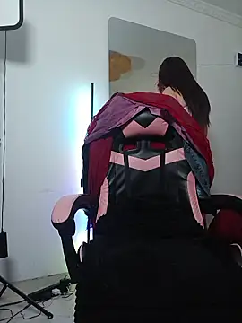 Snapshot of Marie_Mature chatting on January 9, 12:35 am Marie Mature online show from January 9, 12:35 am