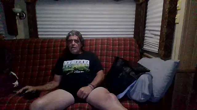 lateniter online show from May 17, 4:10 am