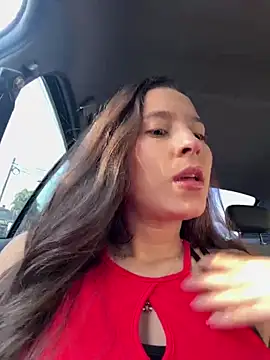 Snapshot of LittleDoll___ chatting on December 4, 1:31 pm LittleDoll online show from December 4, 1:31 pm