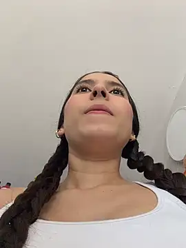 LittleDoll    online show from May 12, 12:46 pm